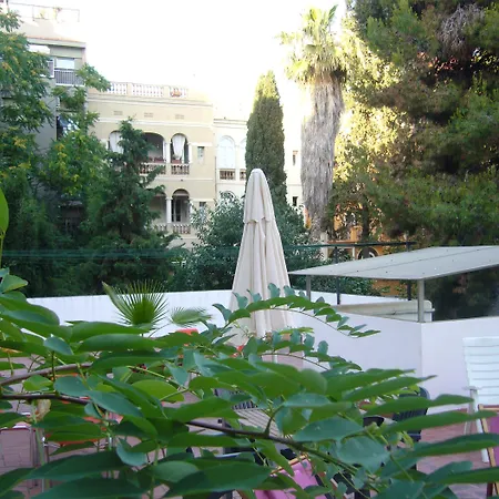 Hostal Residencia Albergue Studio Barcelona