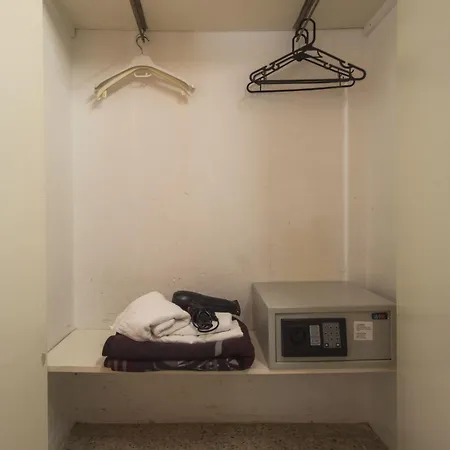 Hostel Studio Hostel *