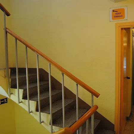 Hostal Residencia Albergue Studio Barcelona