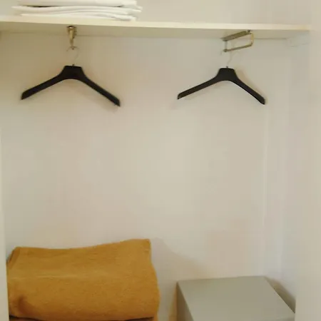 Residencia Albergue Studio Barcelona