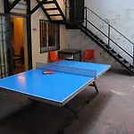 旅馆与一室公寓酒店 *