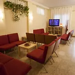 旅馆与一室公寓酒店 旅馆 *